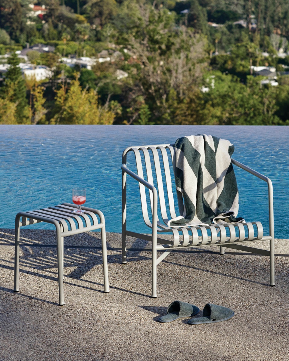 Arc Outdoor Lounge Chair